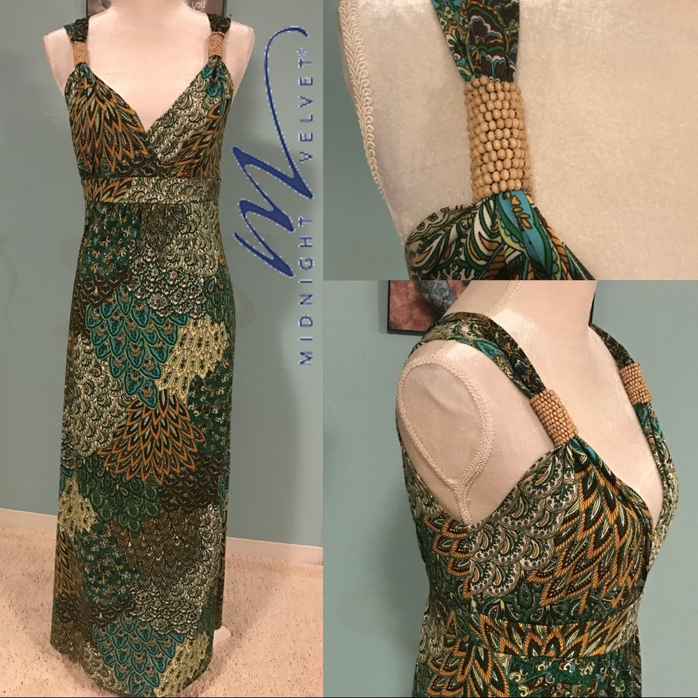 Midnight Velvet Beautiful Sleeveless Long Dress